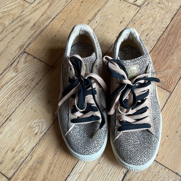 Puma size 7 - Picture 4 of 6